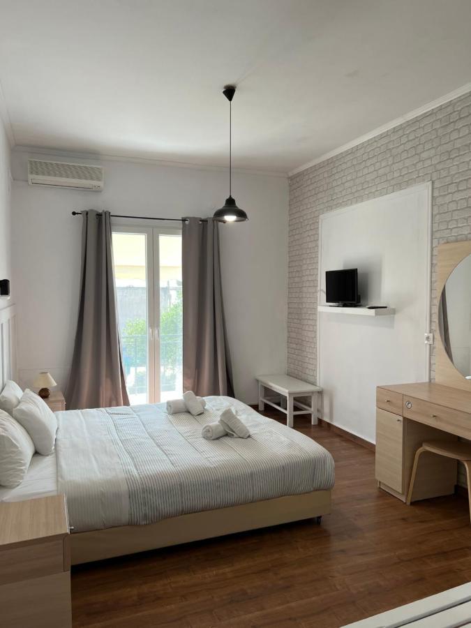 Olive Grove Poolside Apartments Benitses  Extérieur photo