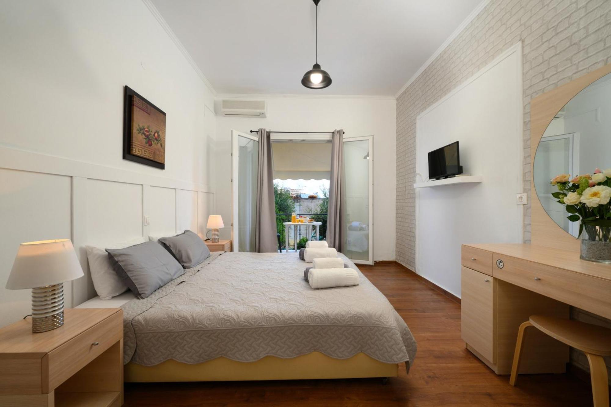 Olive Grove Poolside Apartments Benitses  Extérieur photo