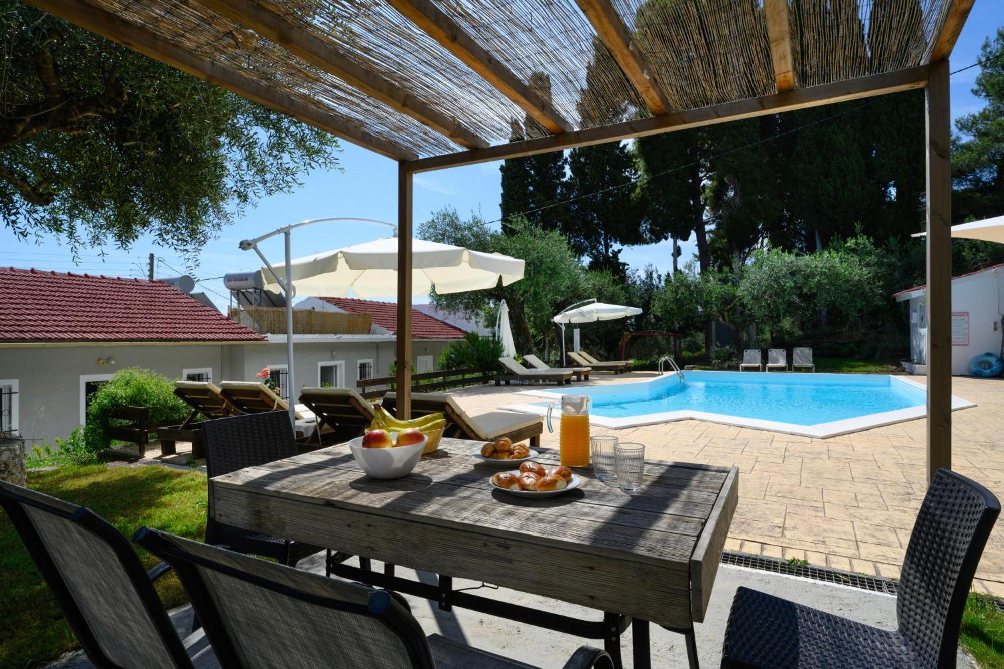 Olive Grove Poolside Apartments Benitses  Extérieur photo